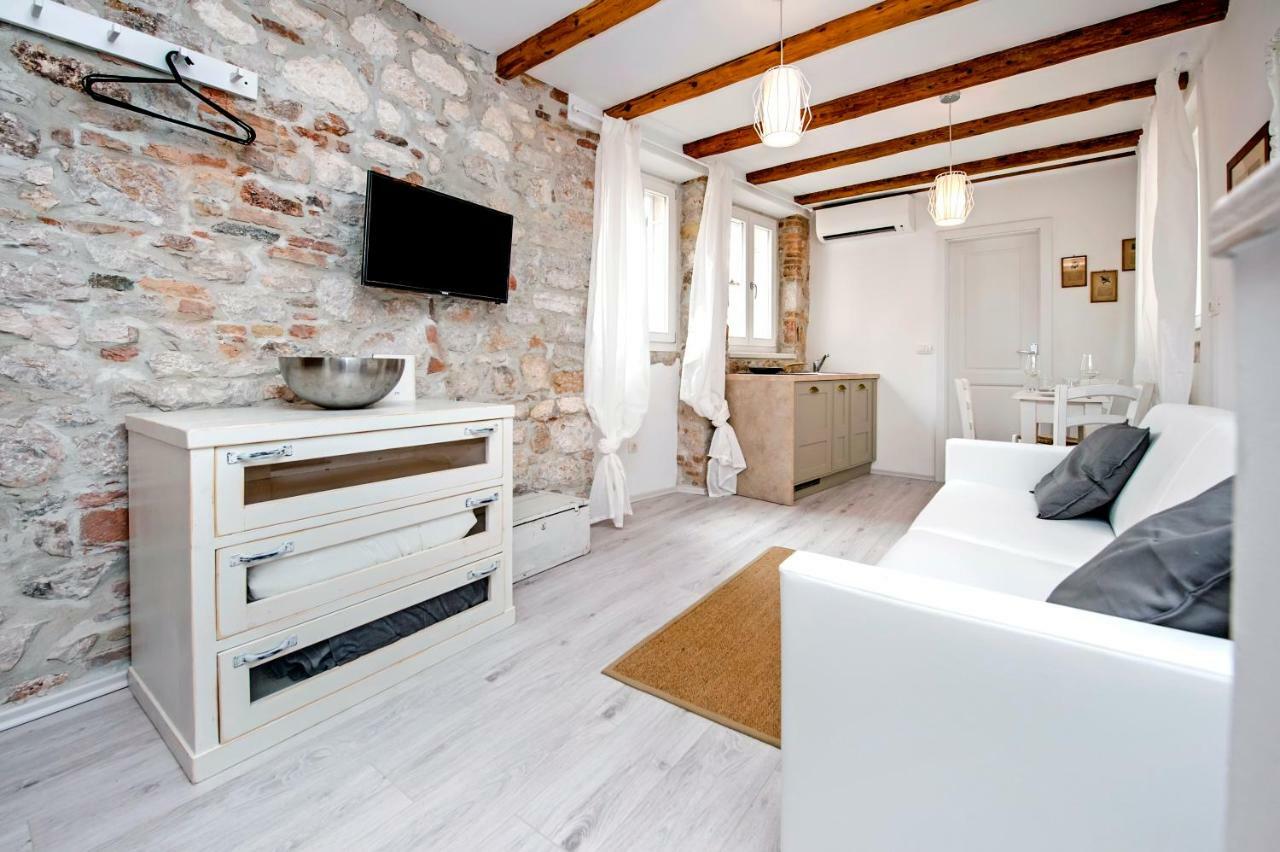 Apartment And Studio Ca' 3 Vie Rovinj Zewnętrze zdjęcie