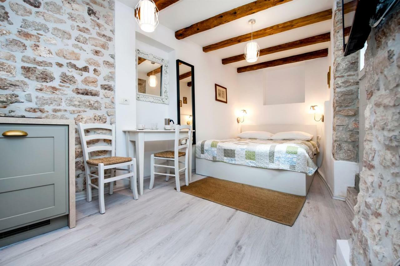 Apartment And Studio Ca' 3 Vie Rovinj Zewnętrze zdjęcie