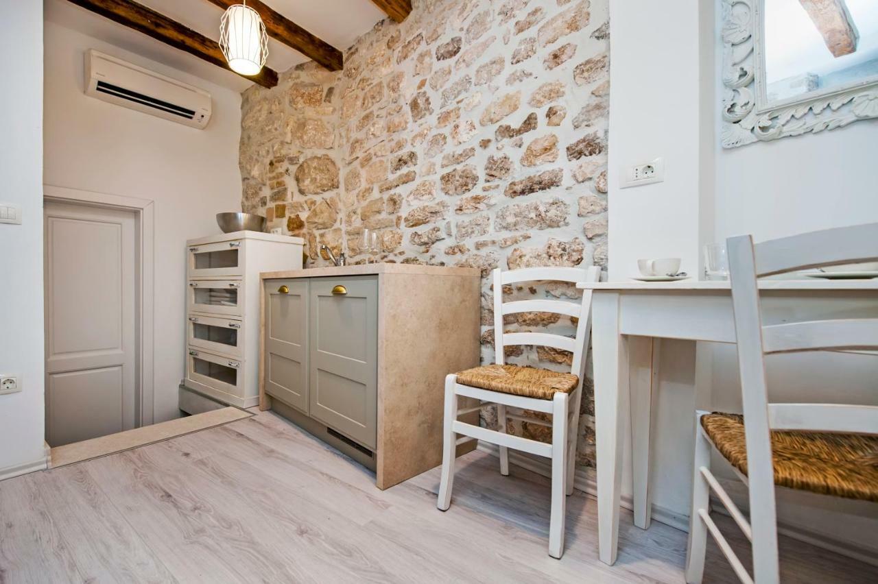 Apartment And Studio Ca' 3 Vie Rovinj Zewnętrze zdjęcie